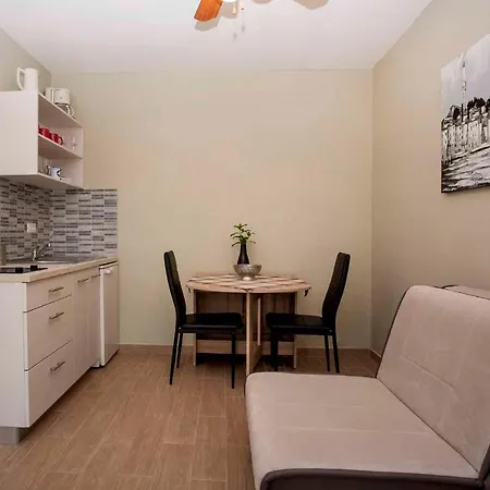 One-bedroom In I アパート *